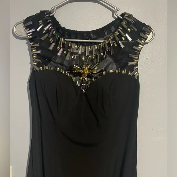 Dave and Johnny evening gown. Size 7/8
Never worn - Picture 2 of 5